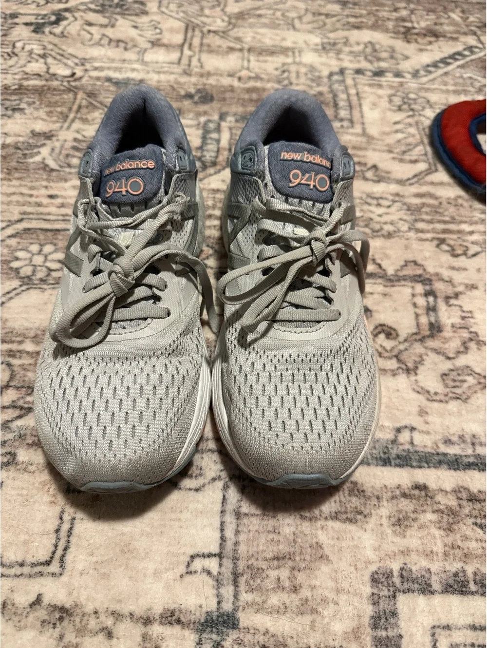 New balance women’s tennis shoes - Picture 2 of 4